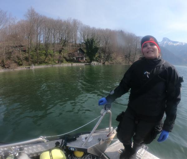 Unsere Forschungstaucherin Verena im Einsatz.